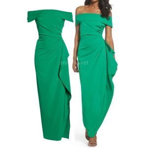 VINCE CAMUTO Off the Shoulder Crepe Column Gown Green Size
